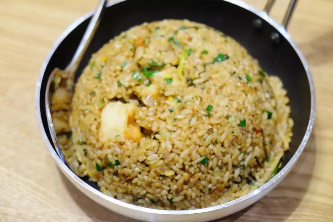 贵阳平价海鲜店,高大上的海鲜店装修