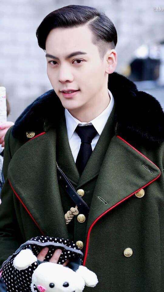 陈伟霆发型短发怎么打理,男士发型陈伟霆同款发型