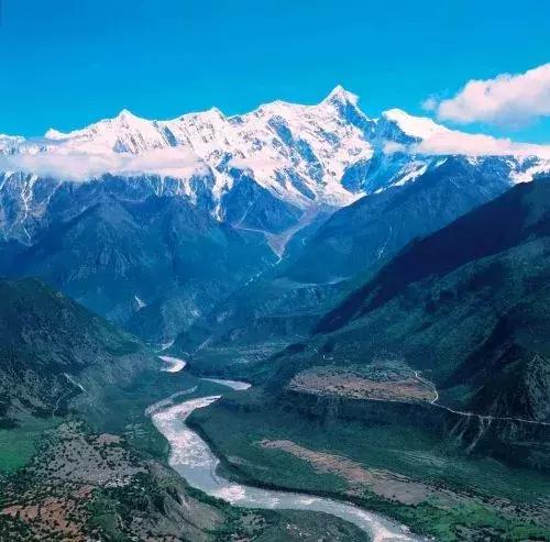 拉林高速最美段,公路的颜值