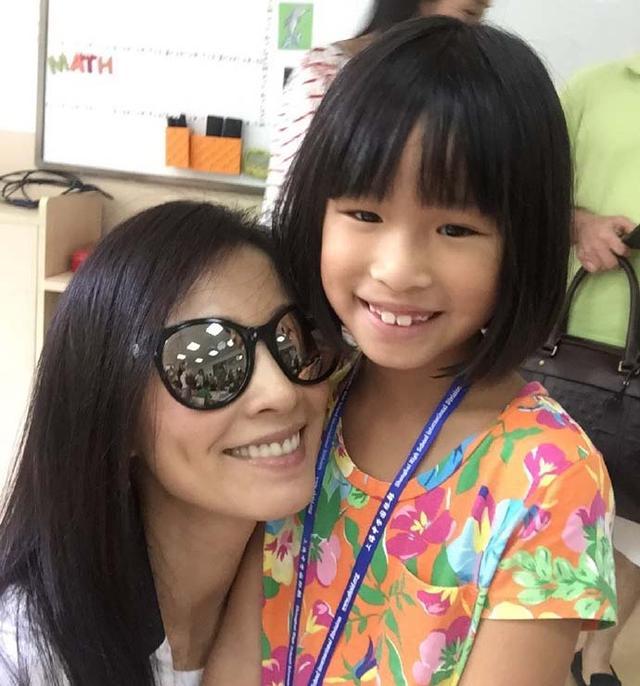 张庭晒7岁儿子帅气照片,张庭儿女近照曝光