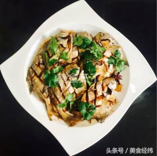 银鲳鱼的做法家常红烧,红烧银鲳鱼的做法大全家常