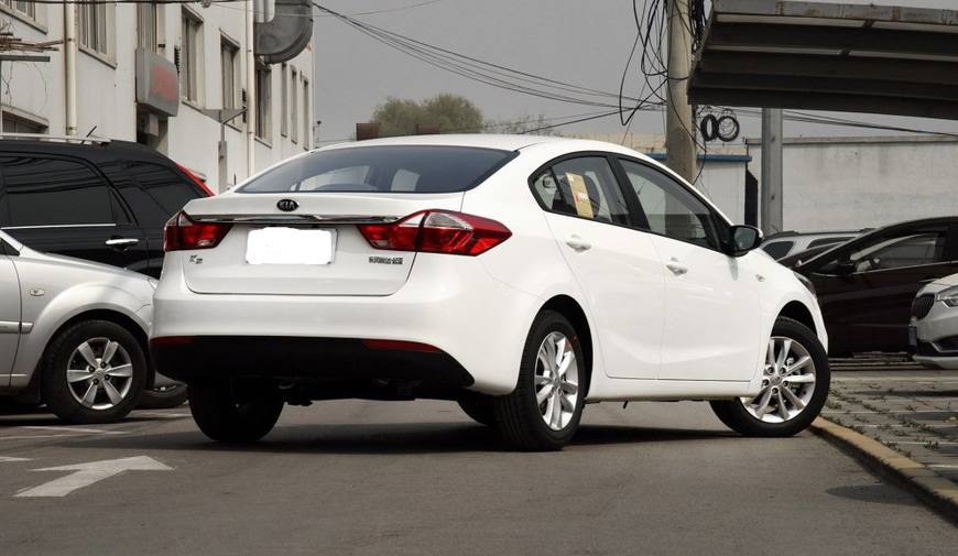 10万起步的韩系车，月销1.8万台，居然没有车身稳定系统？