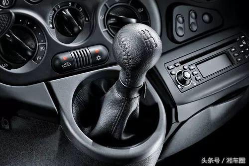 能跟兰博基尼抗衡的家用车,兰博基尼底盘最高的车