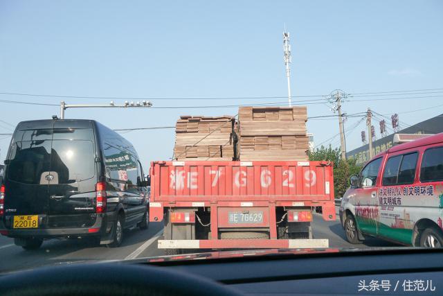 实木地板比较经济实惠,实木地板哪个价廉物美