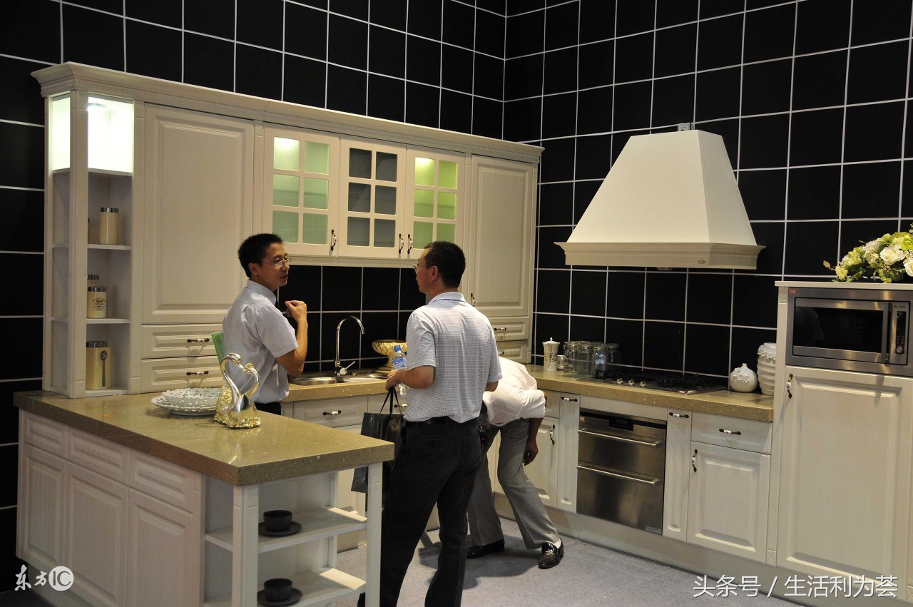 35岁今年适不适合换工作,35岁换工作还是继续在原来公司