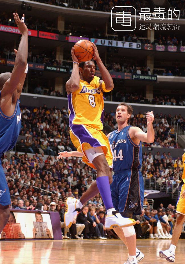 传奇落幕——科比职业生涯赛场球鞋完整回顾