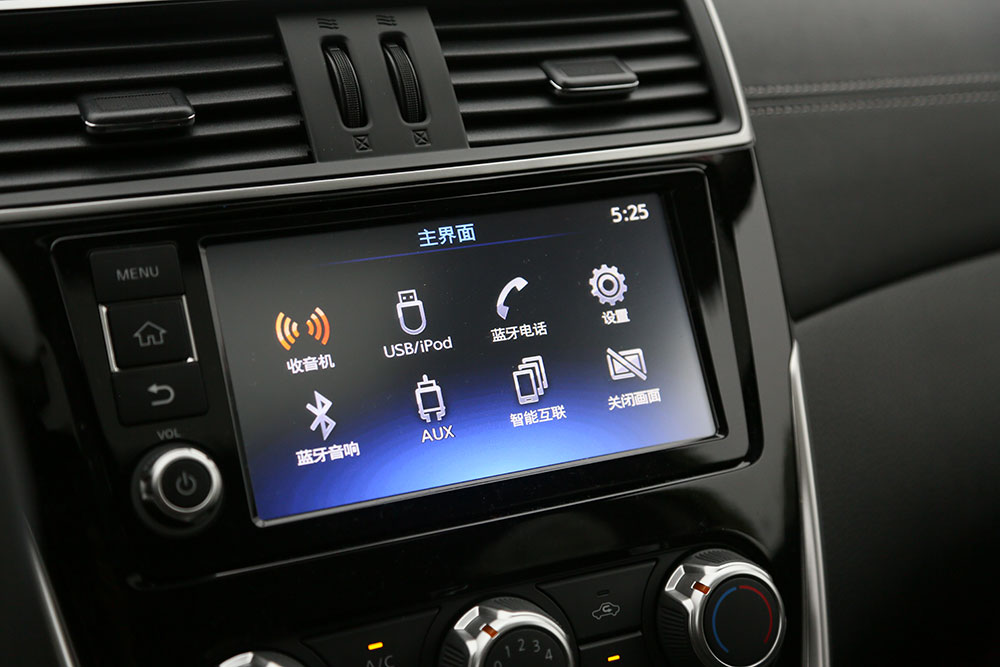 大飙车日产骐达试驾视频,东风日产骐达试车