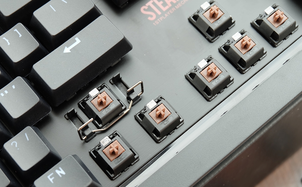 红与黑的冲撞,红与黑的碰撞国语版