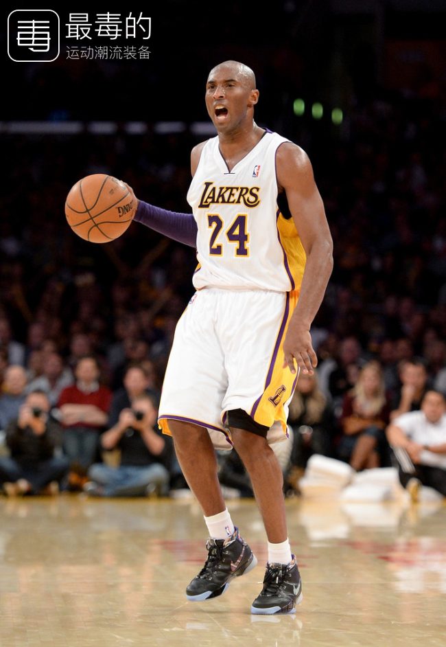 科比生涯球衣回顾,科比生涯最后一战球鞋