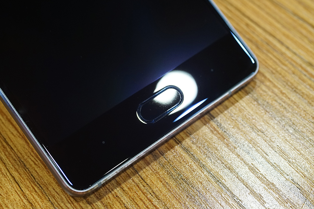 不止颜值，贵在创新：金立S8全面测评