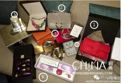 全民资助樊胜美给蒋欣打钱可人家的生日礼物就价值十万