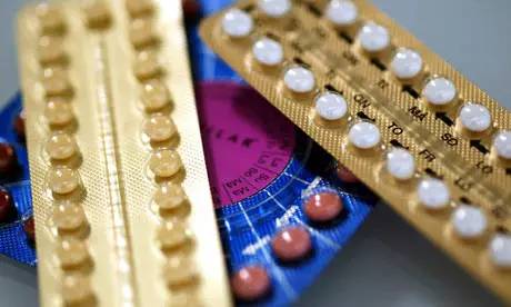 我们访问了27位服用短效避孕药的女生