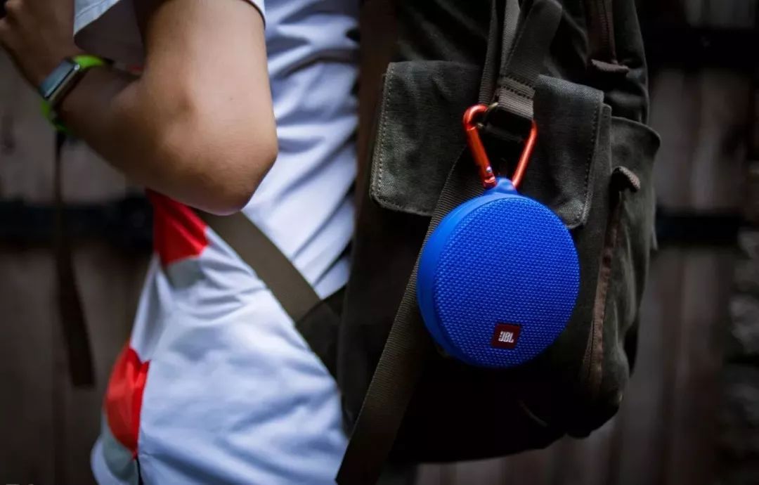 出门旅行怎么装行李箱,出门旅行怎样可以装多一点衣服