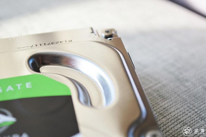 希捷酷鱼2.5寸机械硬盘怎么样,希捷酷鱼st2000dm008怎么样