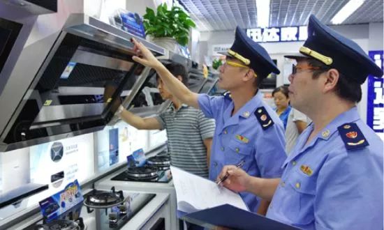 蔻驰和耐克,蔻驰和阿迪达斯