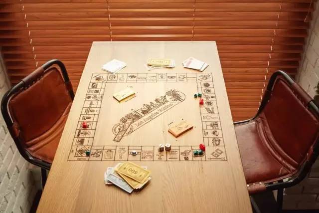 璁捐濡堝椁愬巺,璁捐濡堝鍘绘晳鍦虹殑鐗囨