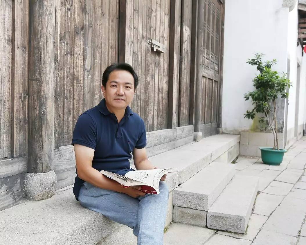 奇思妙刻难解鸡血玉情缘--对话玉雕大师林学威