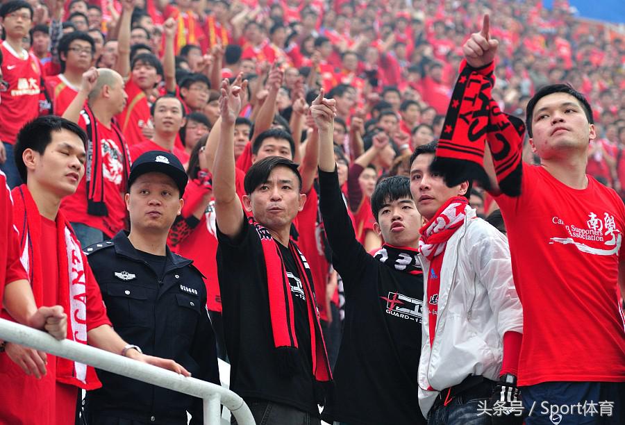 中国足球韧带撕裂,中国足球的反思和未来