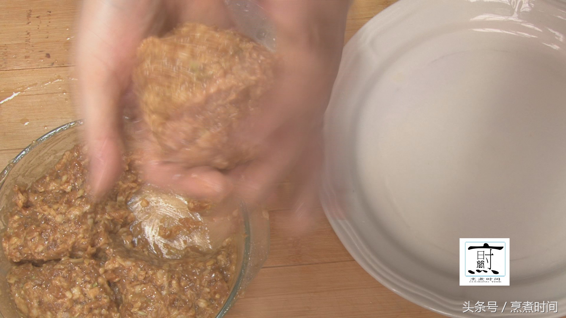 百福齐臻喜临门的对联横批,五福齐聚喜盈门对联