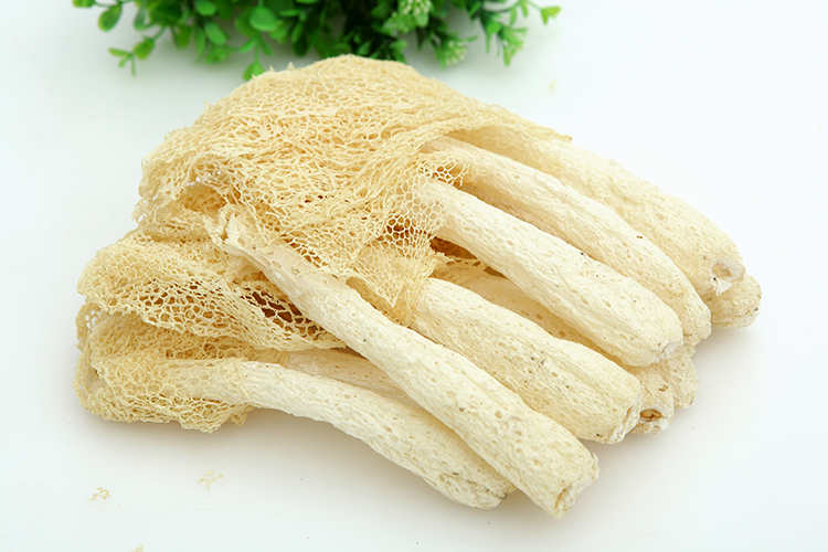 又是一年中最好的进补时节,竹荪最滋补吃法