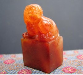 宝石种类保养多多，哪个更值钱？