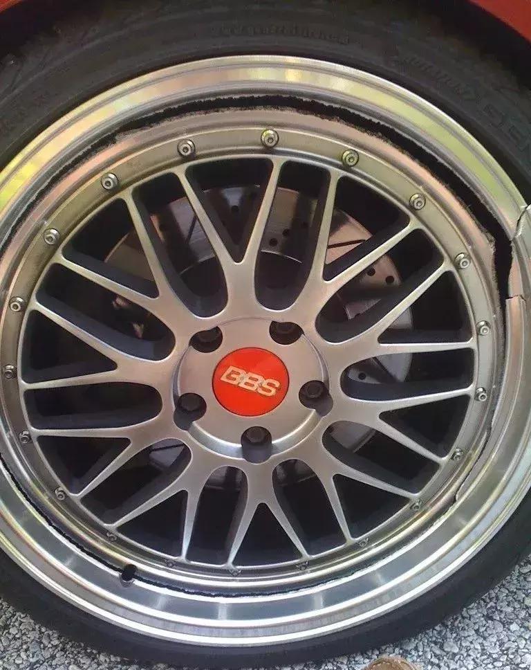 假轮毂和真轮毂对比,正品轮毂和国产轮毂