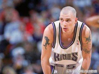 联盟严重被高估的球员斯蒂芬库里,库里和欧文控球谁厉害