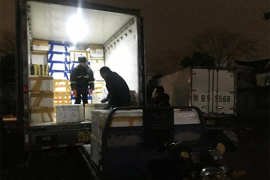 宁波小伙放弃7年国企铁饭碗,转行杀鱼,现在怎么样了?