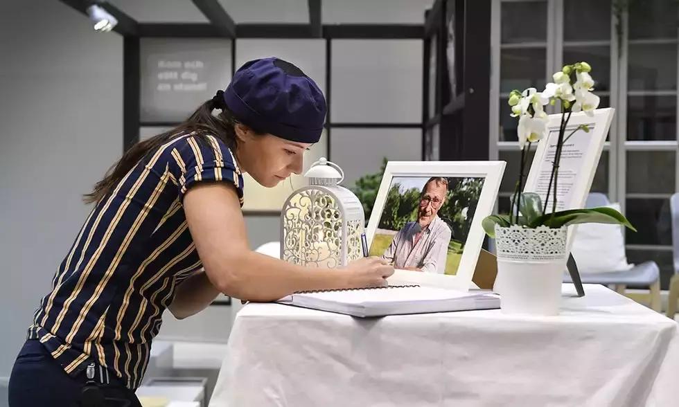 他身价百亿却败光家产,宜家为什么能成为全球第一家