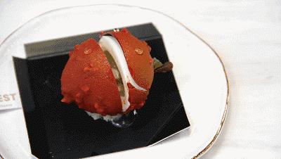 蛋糕也玩Cosplay？真探社上演真人版切“水果”！