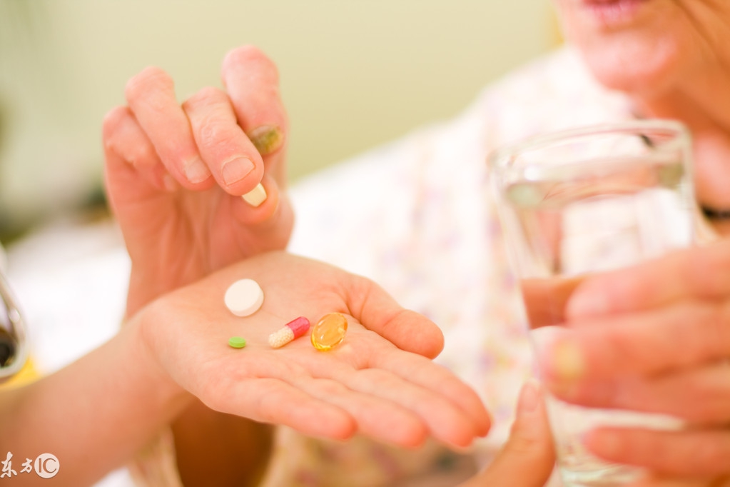 通心络胶囊治疗冠心病吗,通心络胶囊是专门治冠心病的吗