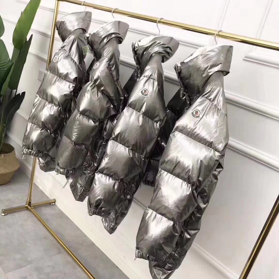 盟可睐moncler羽绒服男,moncler盟可睐男士羽绒怎么穿