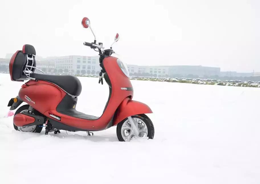 台铃车子和雅迪车子到底哪个更好,台铃萌雪2022新款