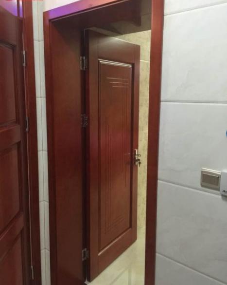 装修选木门还是铁门,装修选实木门还是复合门