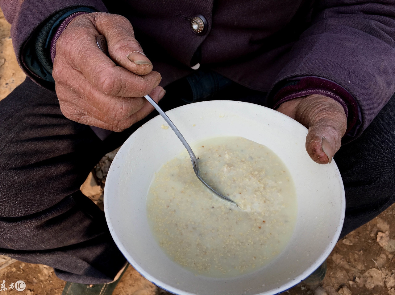 我的懒婆婆知乎,懒媳妇需要婆婆伺候
