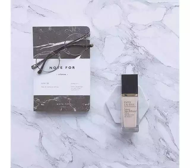 推荐最保湿的一款粉底,遮瑕持久不脱妆秋冬最好用的粉底