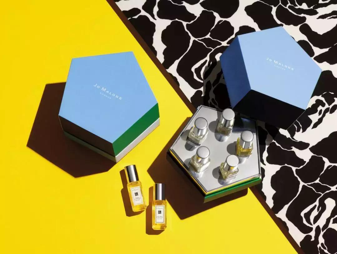 你的情人节礼物在路上注意查收,快到情人节了你准备好礼物了吗