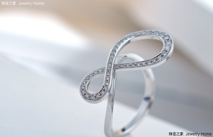 我猜谢瑞麟的设计师是个理工科的情话王