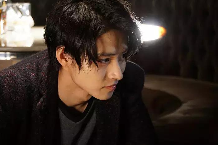 *妓男**要追百亿千金，这部三观震碎的日剧，让*欲人**罢不能