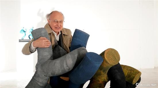 当代国际范“曾振伟的快乐人”