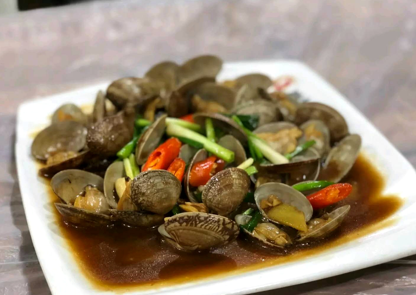 哄女友开心的绝招,哄女朋友的旅游攻略