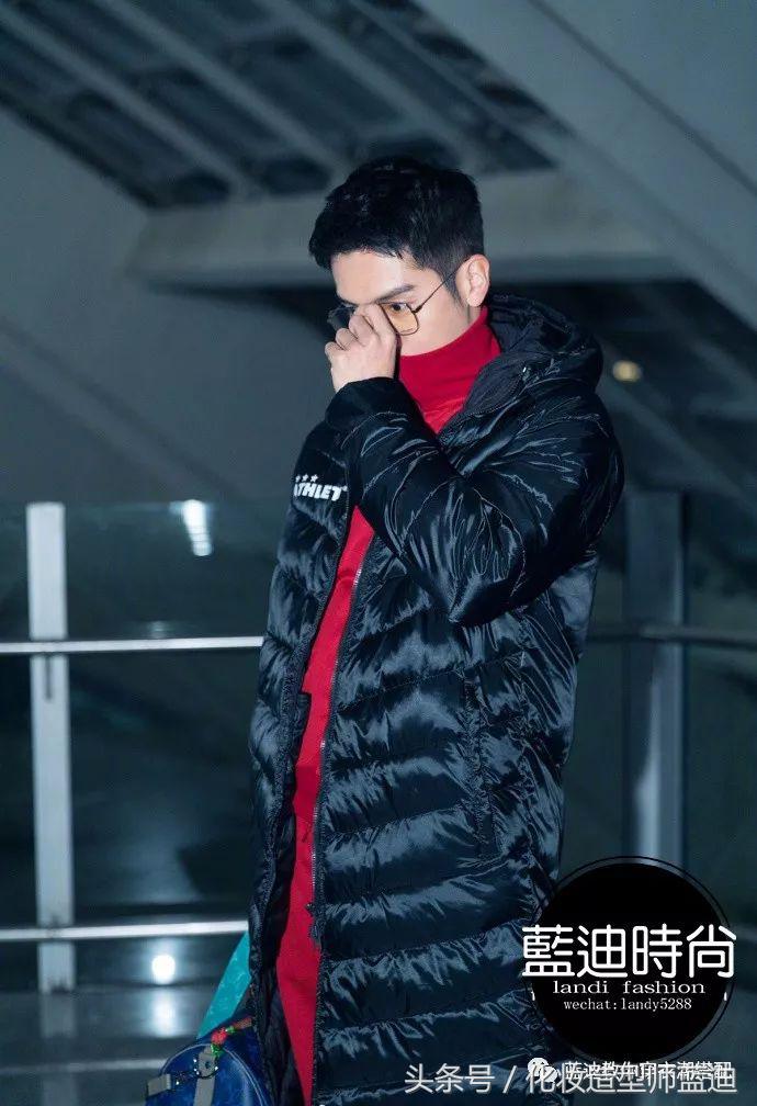 王俊凯许魏洲西装,王俊凯节目穿戏服