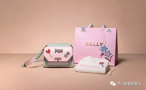 唐嫣lv包包大揭秘,唐嫣的包包里面装的都是什么