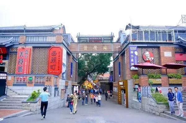 哄女朋友的旅游攻略,哄女友开心的要点