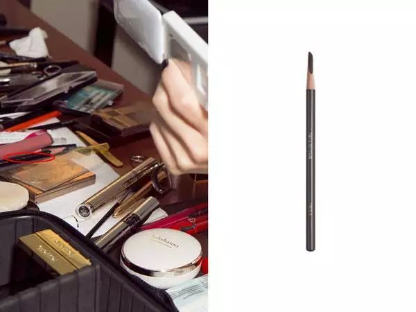 明星梳妆台洗面奶 (明星的梳妆台有哪些护肤品)