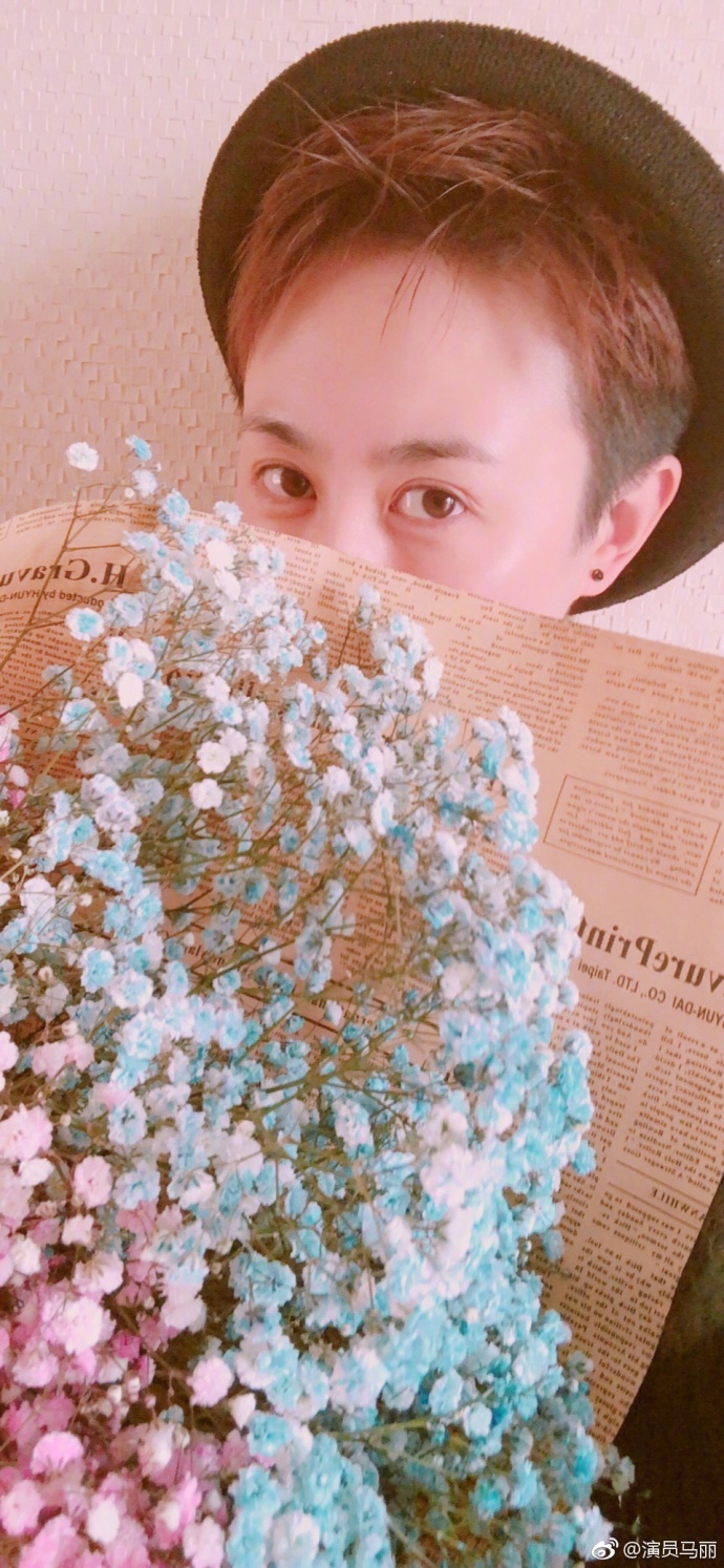 短视频时代明星花样玩萌拍小视频,看到最后一个我铁服