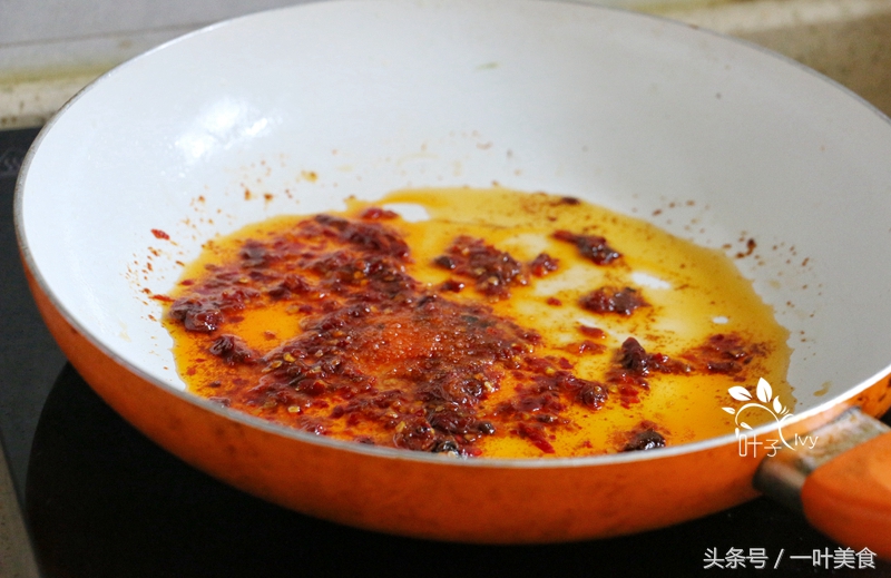 小作坊辣条的危害的加工过程,小作坊的辣条吃多了会导致什么病