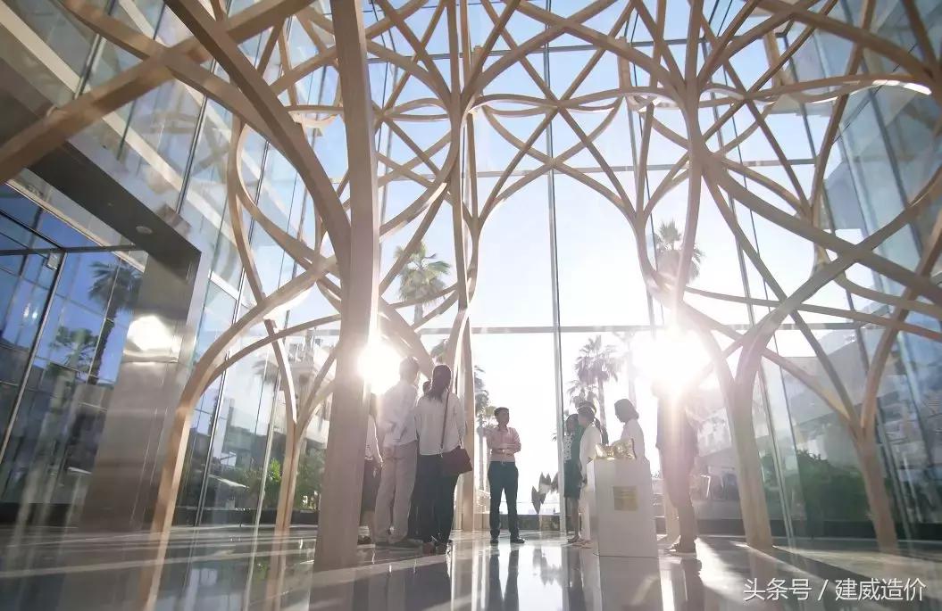 清华师生走进中建中东公司|深耕荒漠大地,托起世界梦想