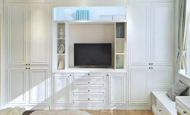 装白色的家具好看吗,装白色的柜子不耐脏吧