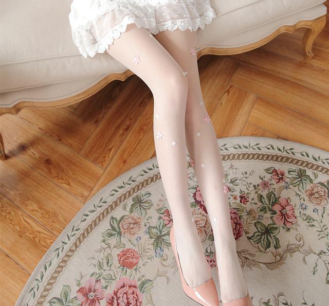 光腿神器冬天怎么搭配,女生冬天穿光腿神器不冷吗